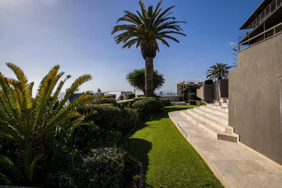 6 Bedroom Property for Sale in Bantry Bay Western Cape